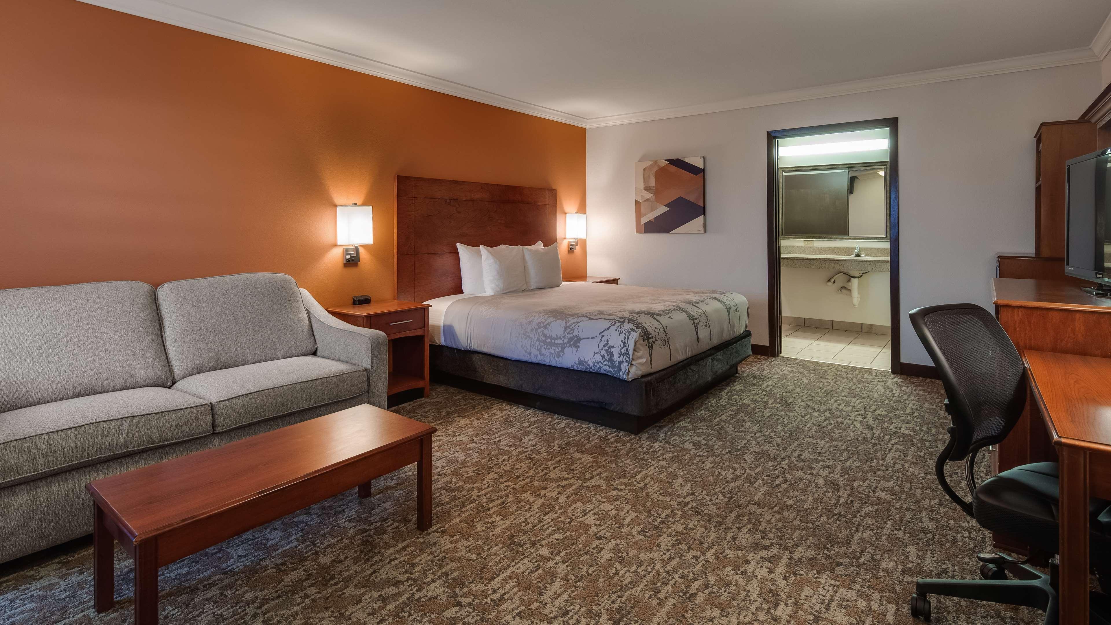 Best Western Angus Inn Great Bend Buitenkant foto