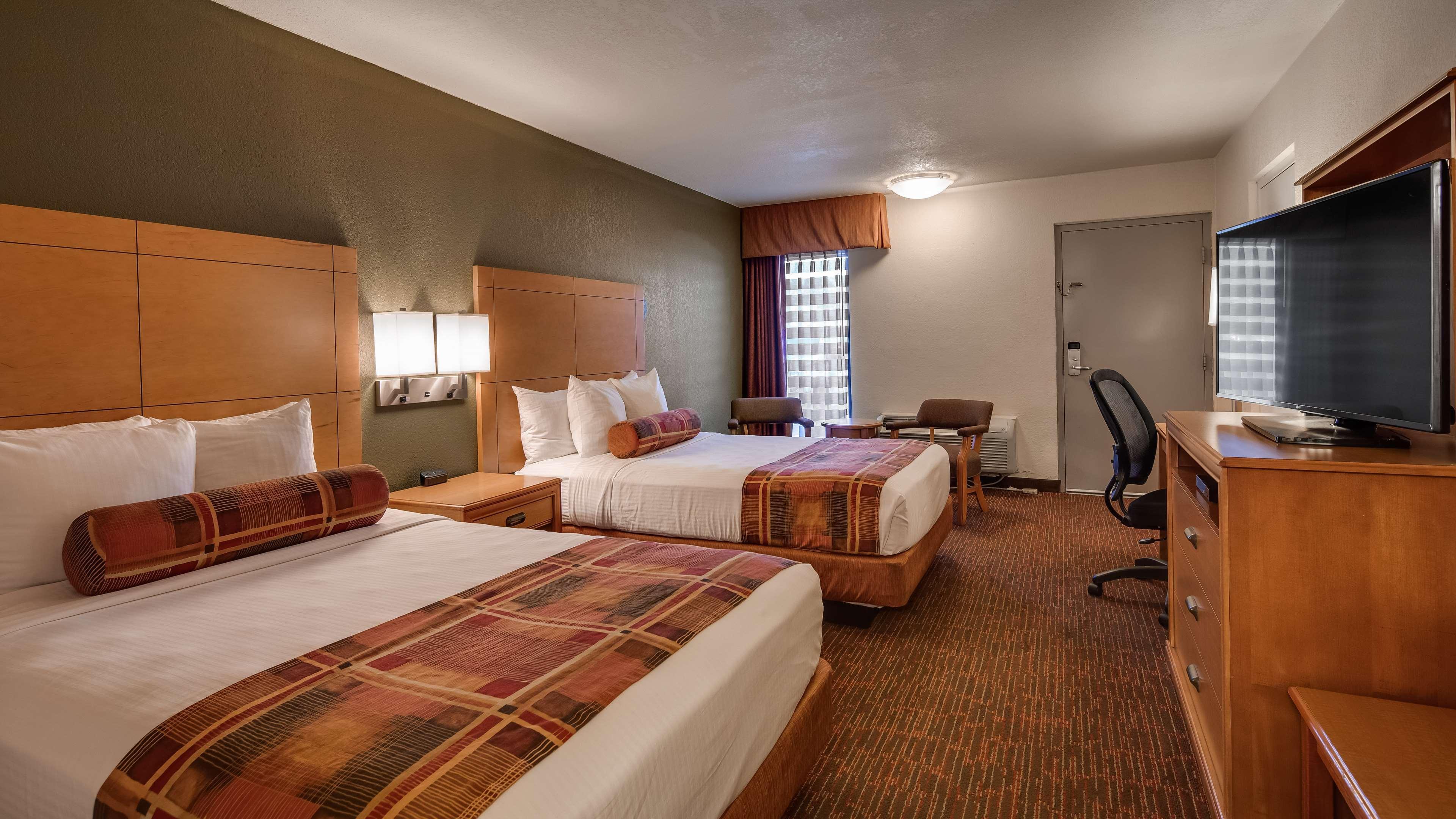 Best Western Angus Inn Great Bend Buitenkant foto