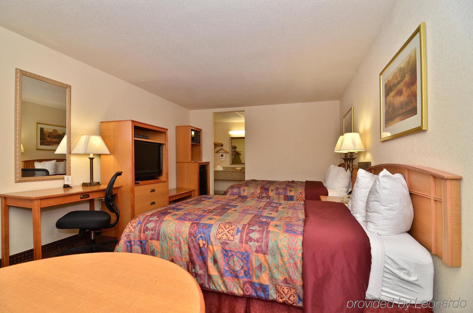 Best Western Angus Inn Great Bend Buitenkant foto