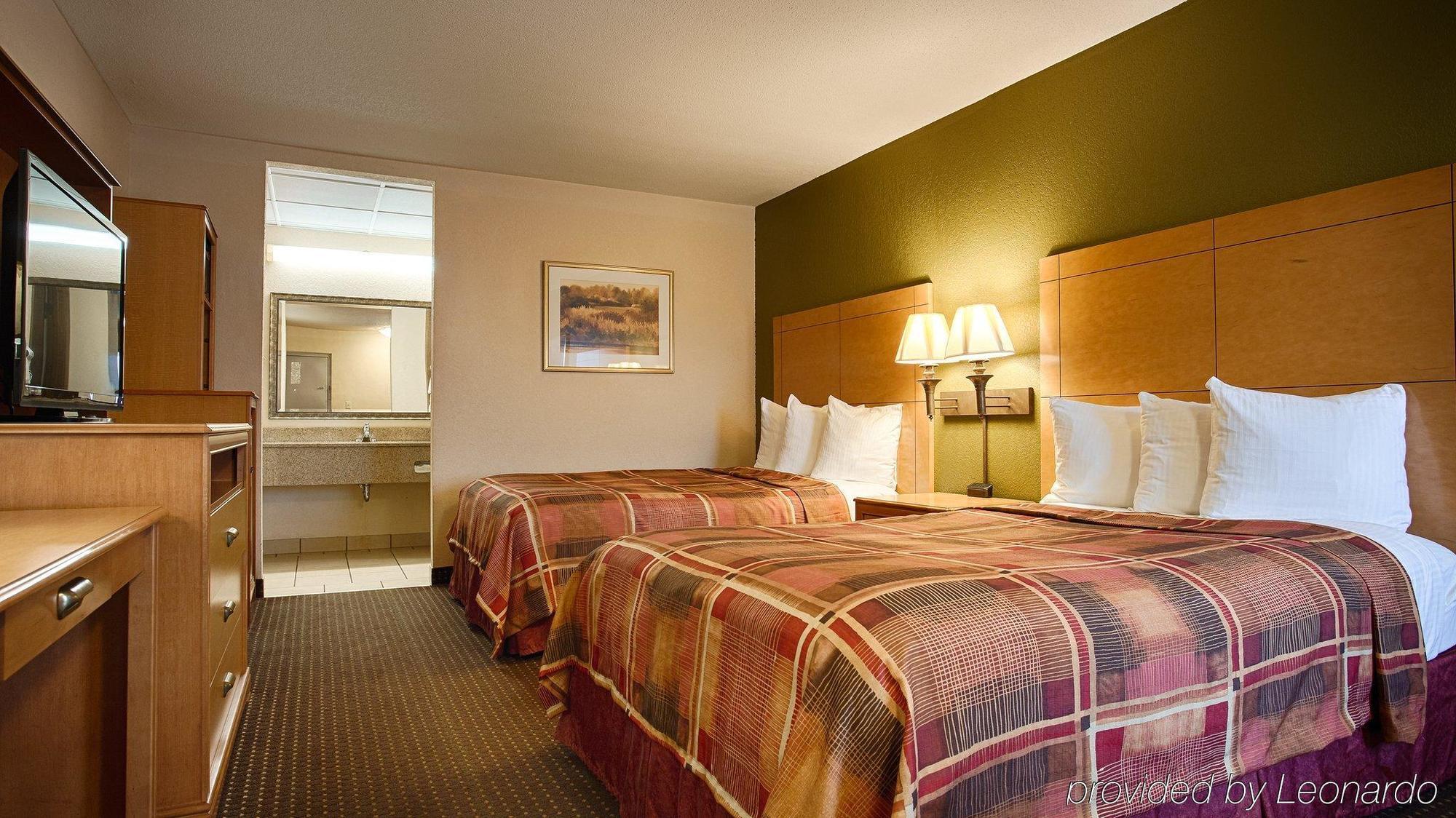 Best Western Angus Inn Great Bend Buitenkant foto