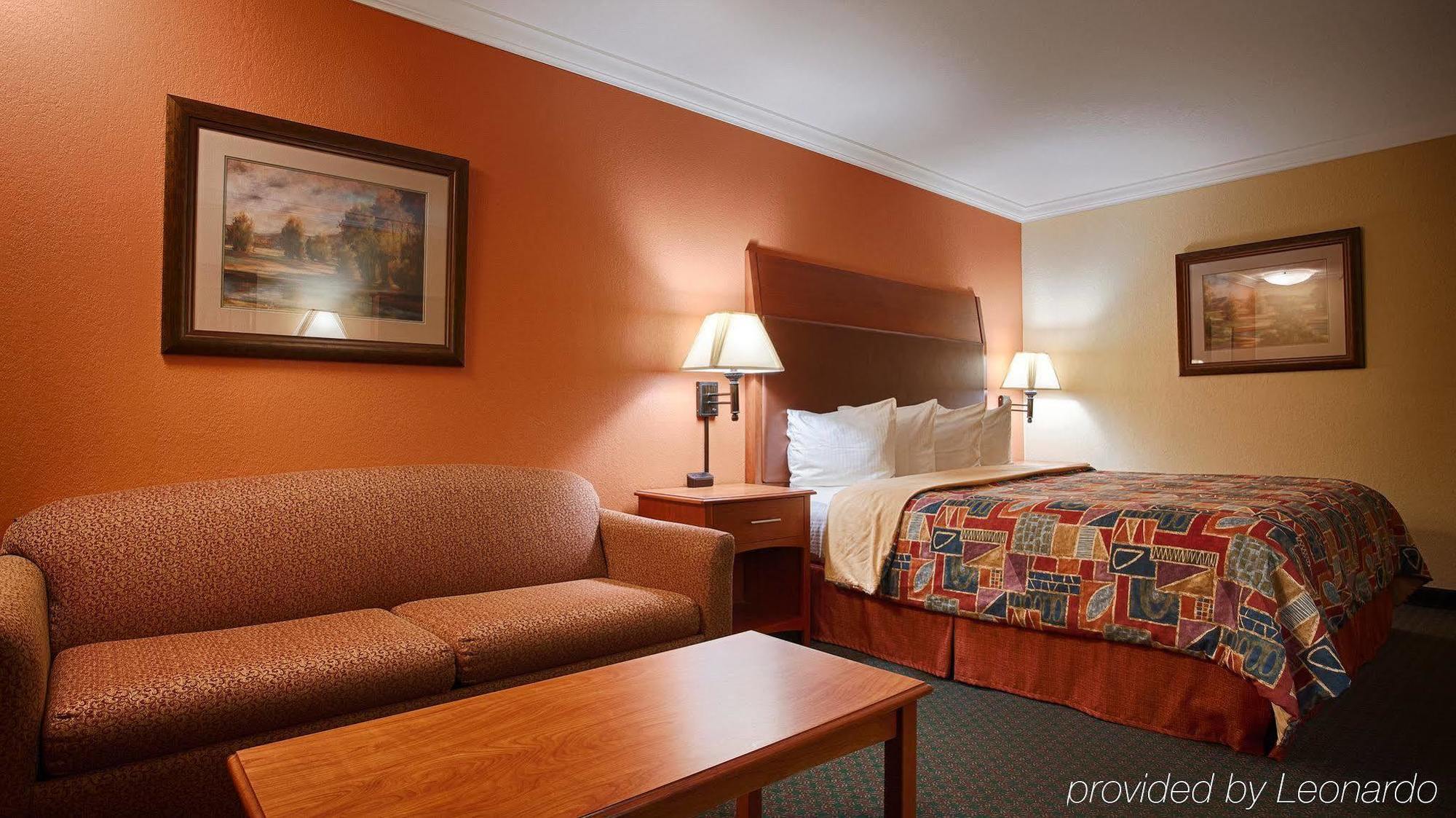 Best Western Angus Inn Great Bend Buitenkant foto