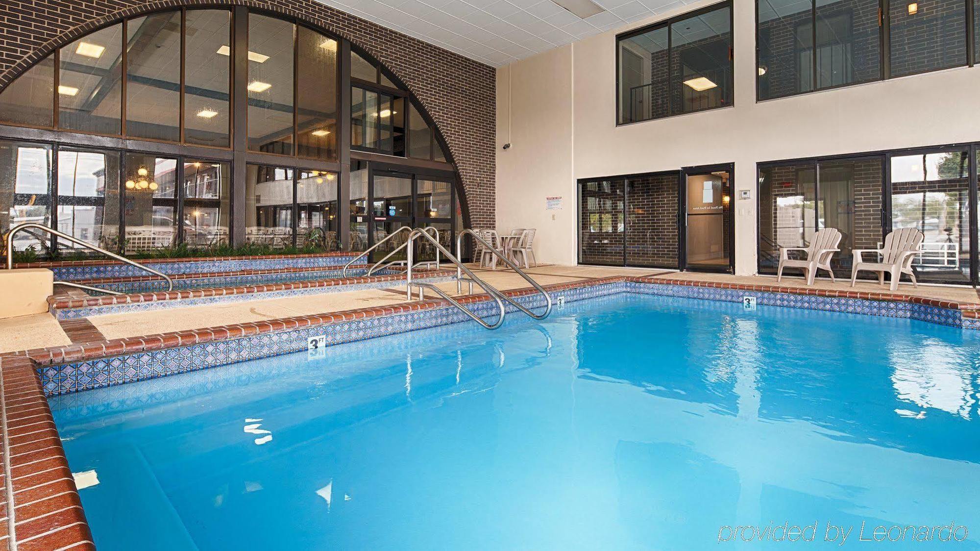 Best Western Angus Inn Great Bend Buitenkant foto